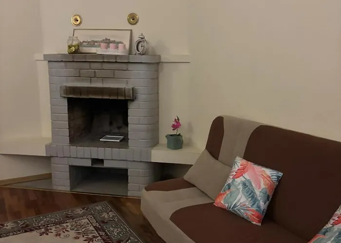 Апартаменти Antique Aparment In Old Town Таллінн